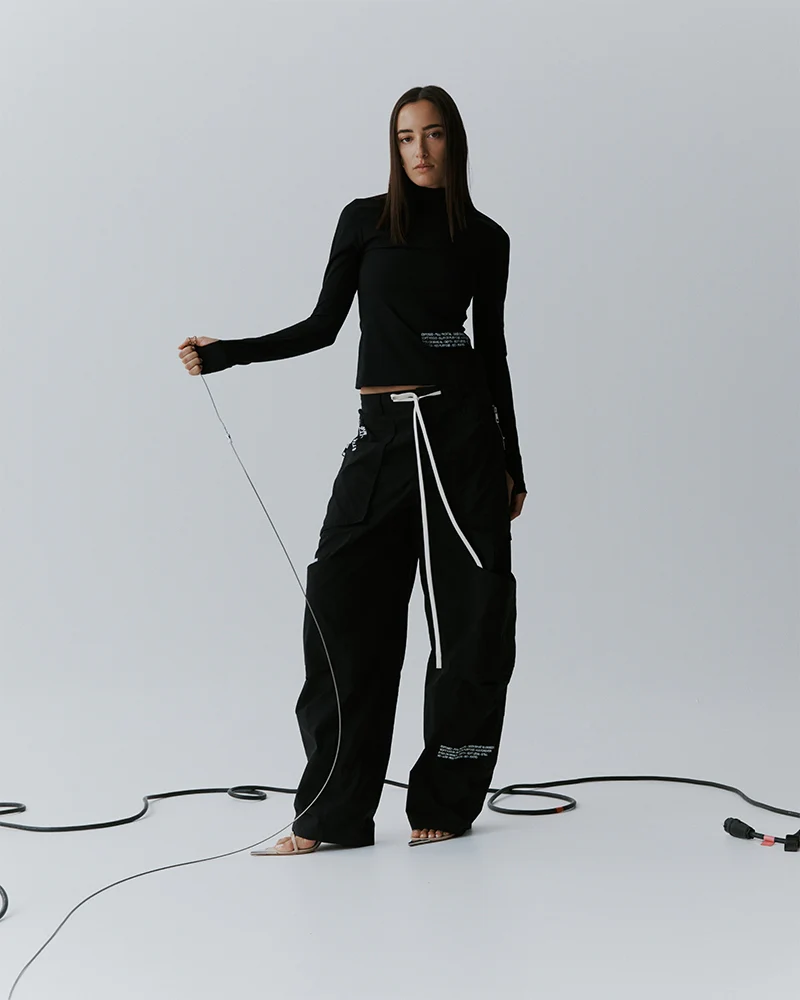 Julie Pulli | Black - Image 3