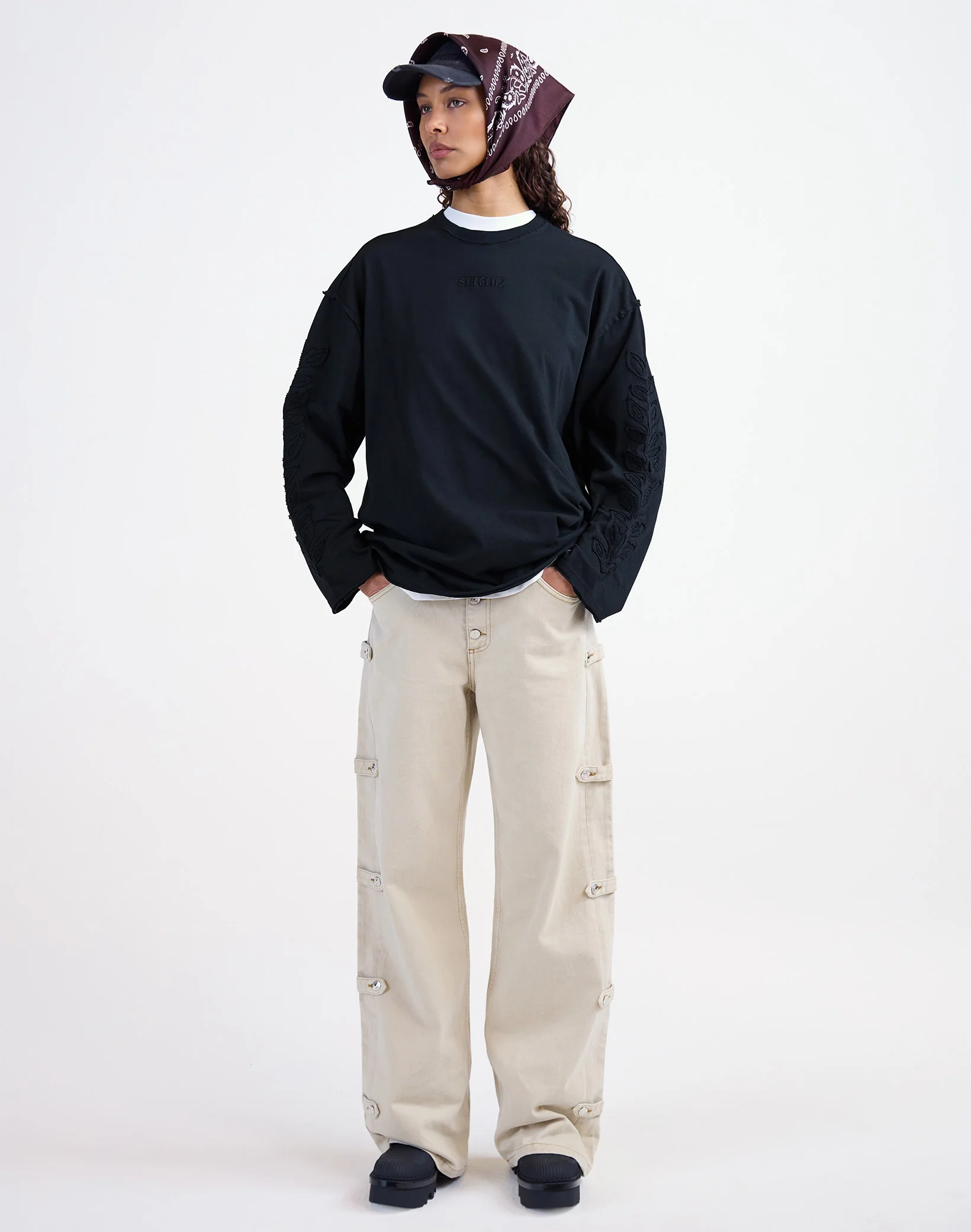 Uxia Wide Skate Longsleeve | Black - Image 3