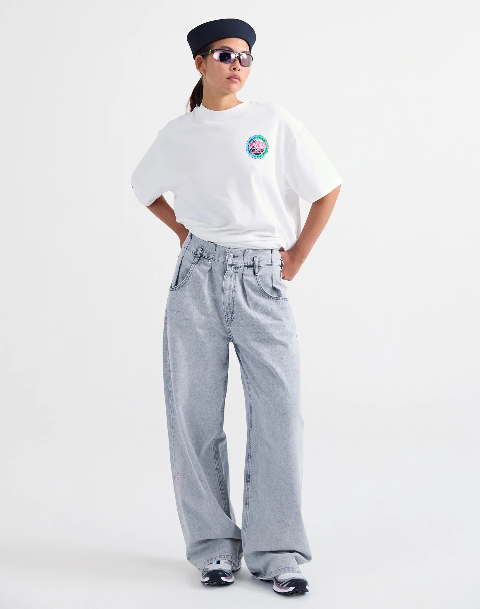 Yuri Jeans | Grey - Image 5